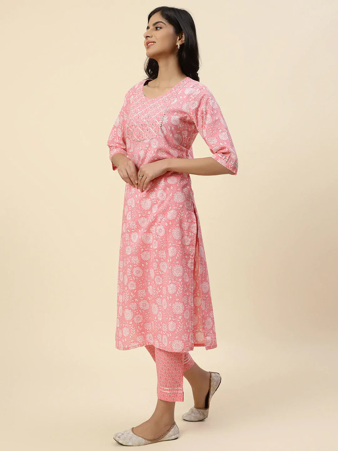 Floral Printed Cotton Kurta With Pants