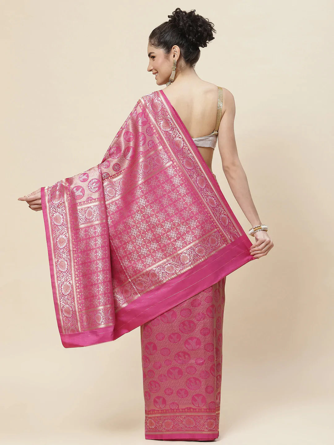 Zari Border Art Handloom Woven Saree