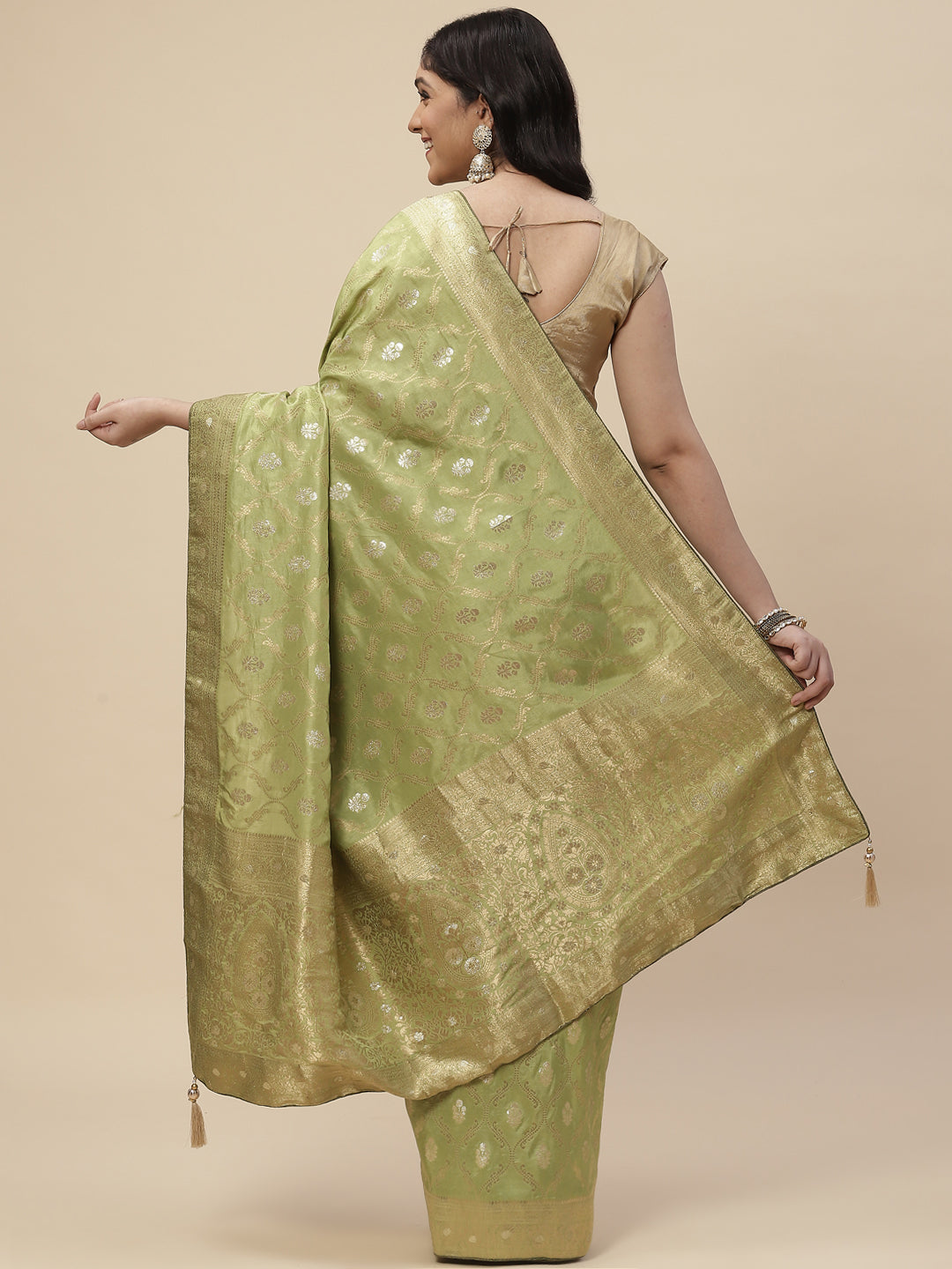 Zari Jaal Handloom Woven Saree