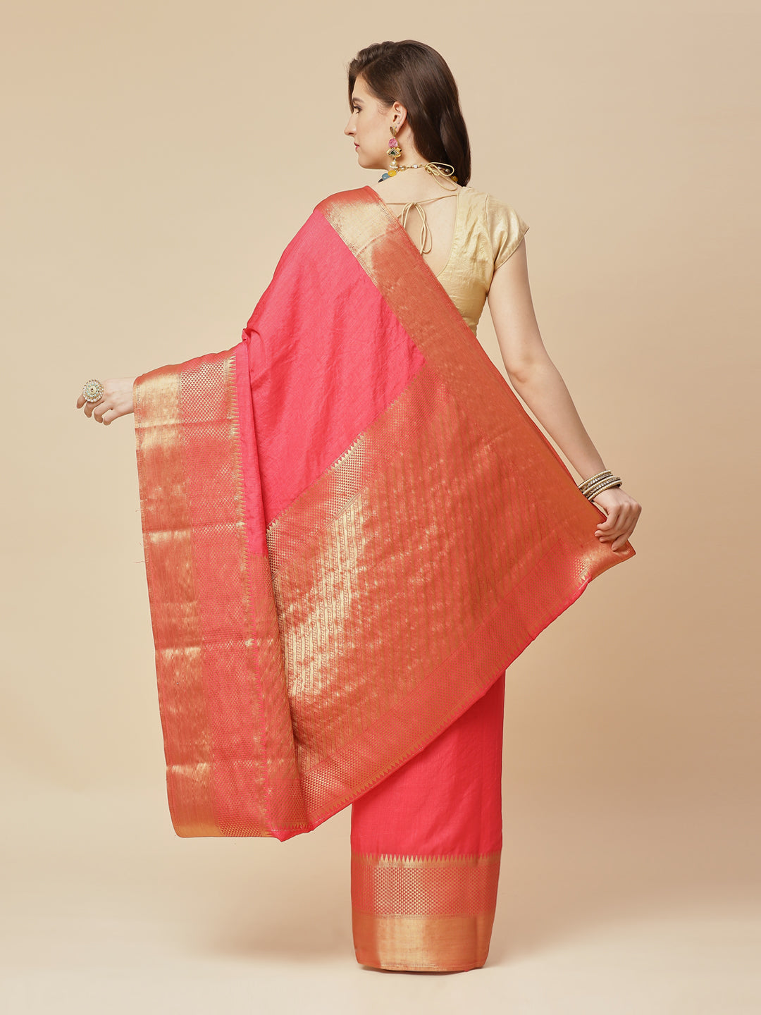 Plain Zari Border Art Handloom Woven Saree