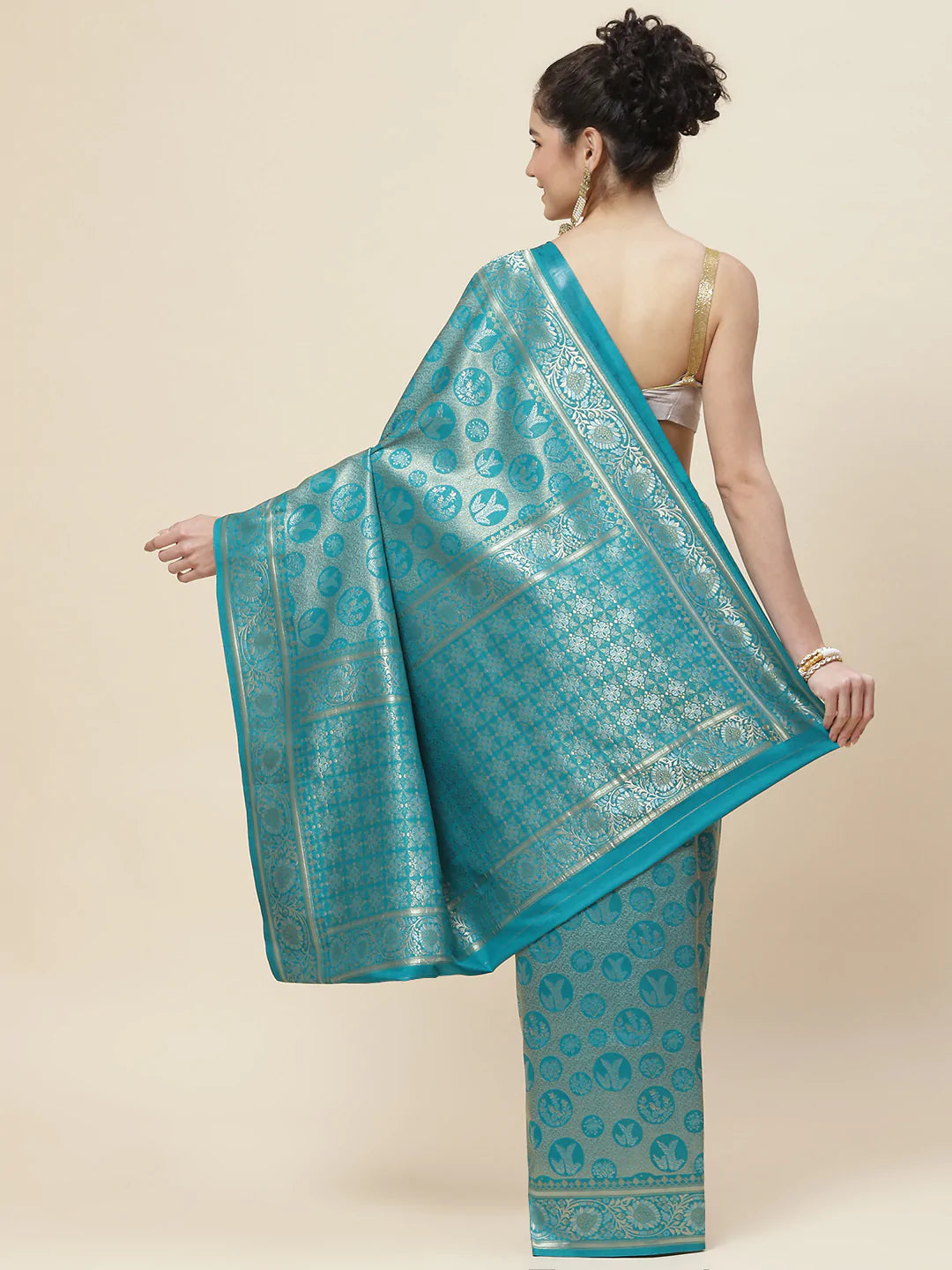Zari Border Art Handloom Woven Saree