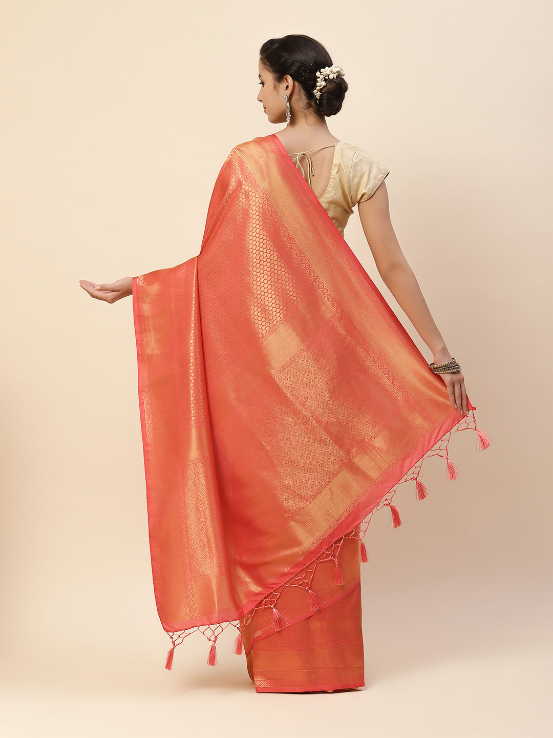 Plain Zari Border Art Handloom Woven Saree