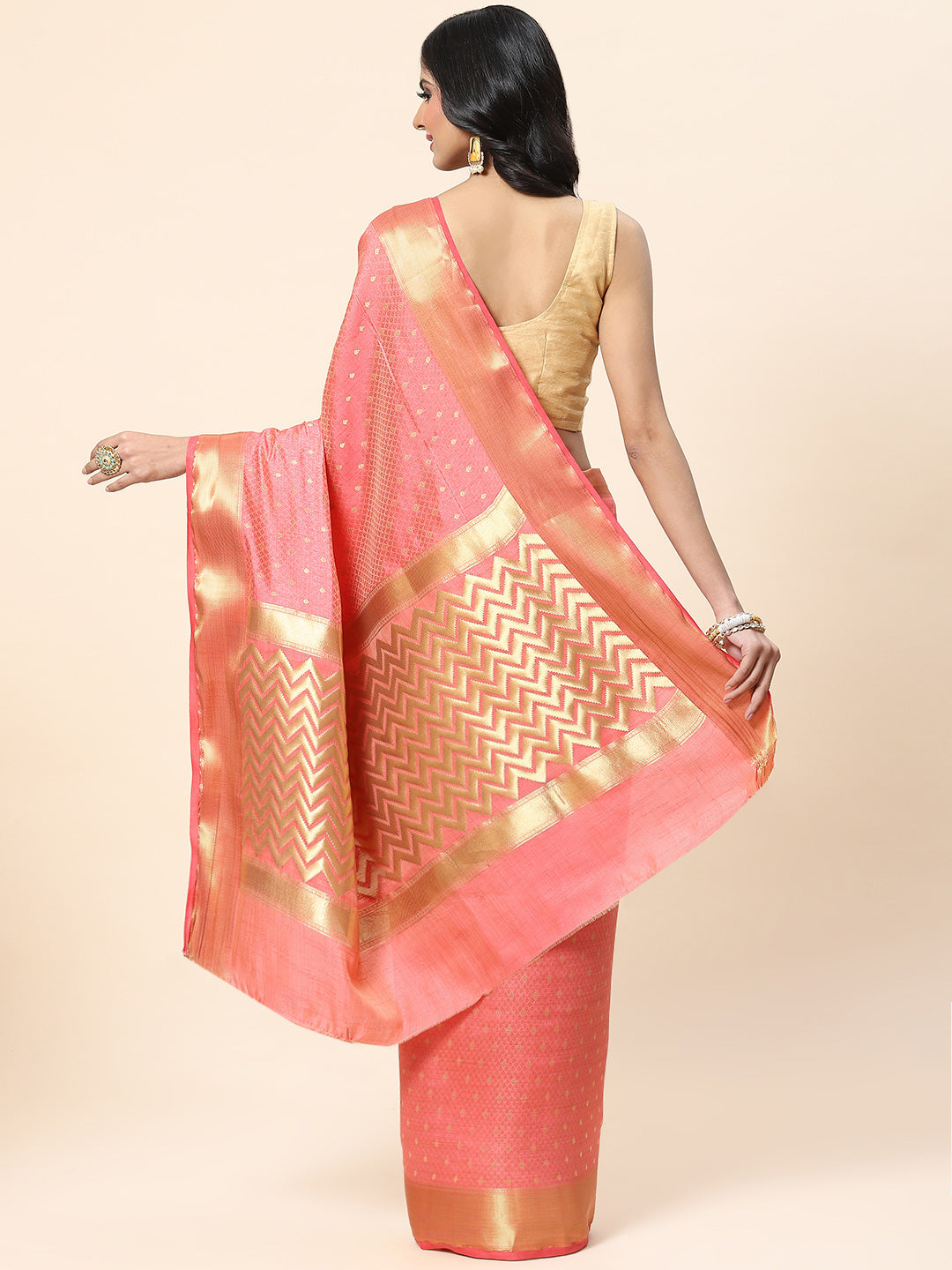 Zari Booti Handloom Woven Saree