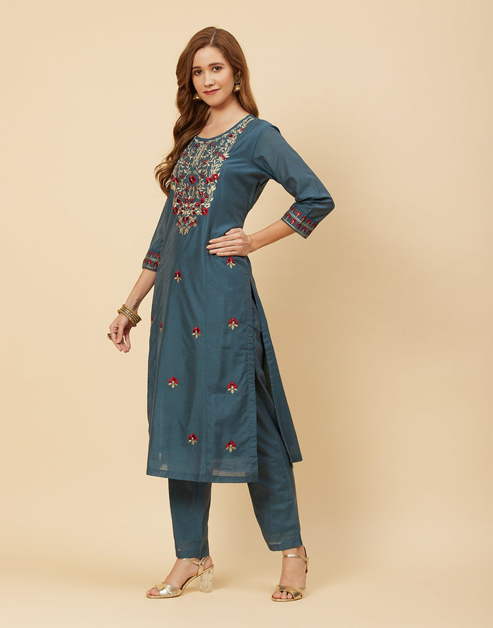 Embroidered Chanderi Kurti With Pant
