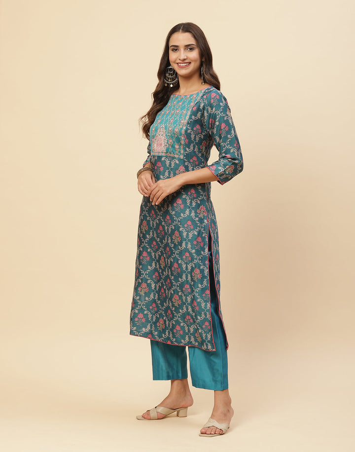 Zari Embroidered Chanderi Kurti With Pant