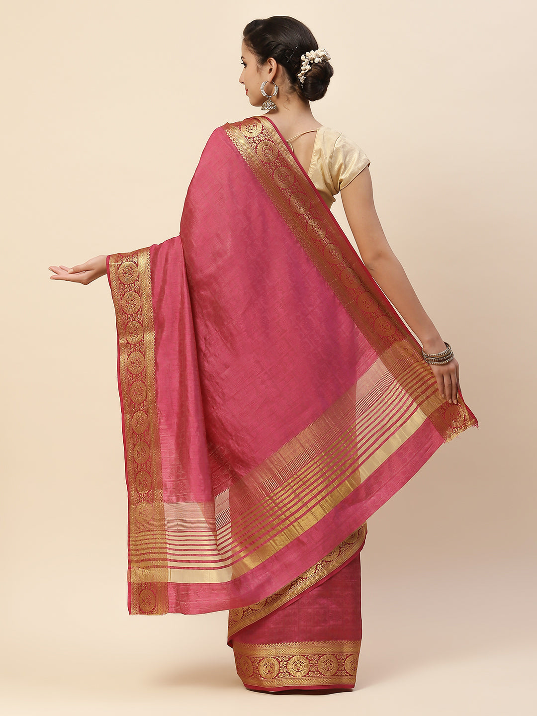Plain Zari Border Art Handloom Woven Saree