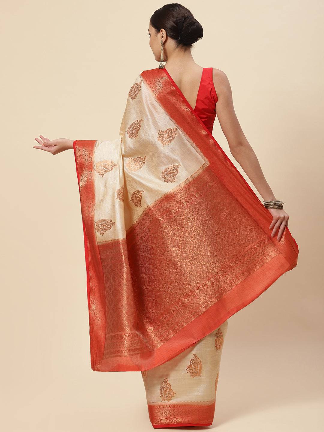 Zari Booti Handloom Woven Saree