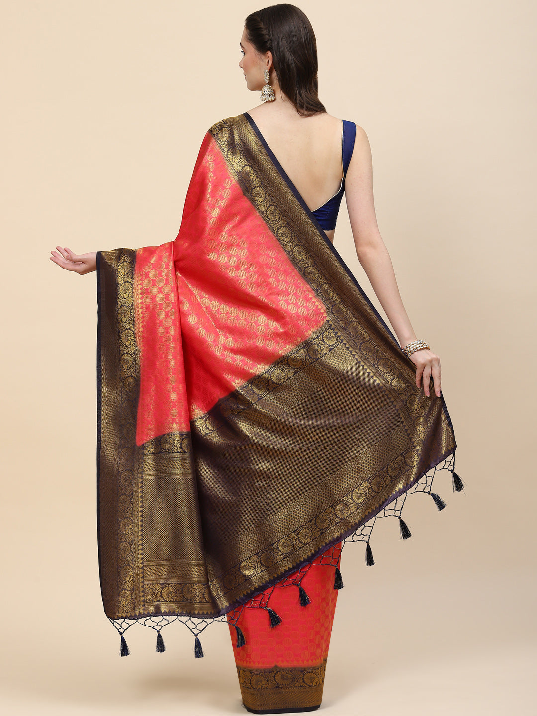 Zari Jaal Handloom Woven Saree
