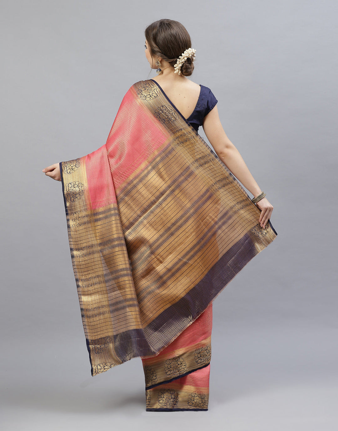Jacquard Zari Border Art Handloom Woven Saree