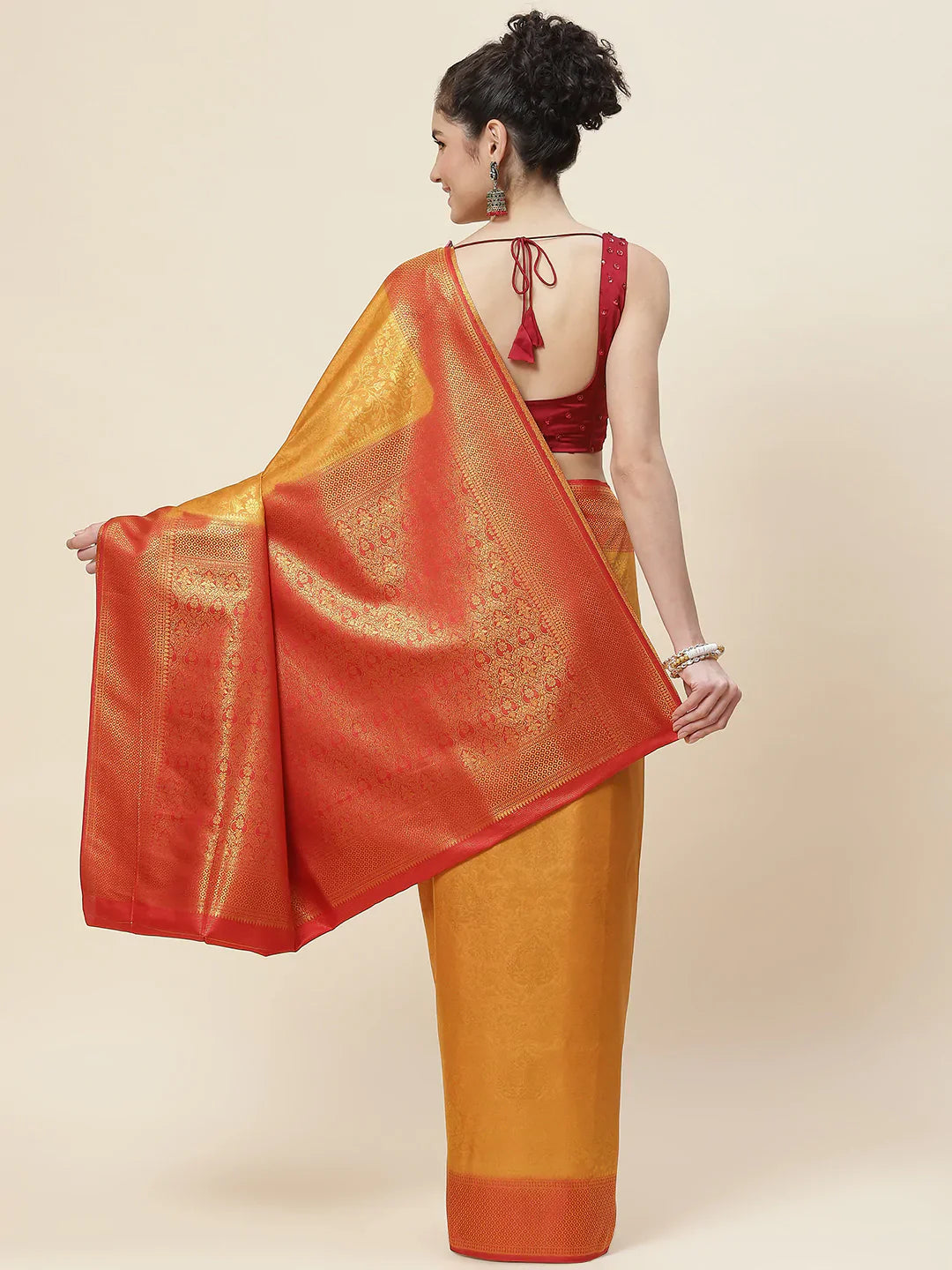 Zari Border Handloom Woven Saree