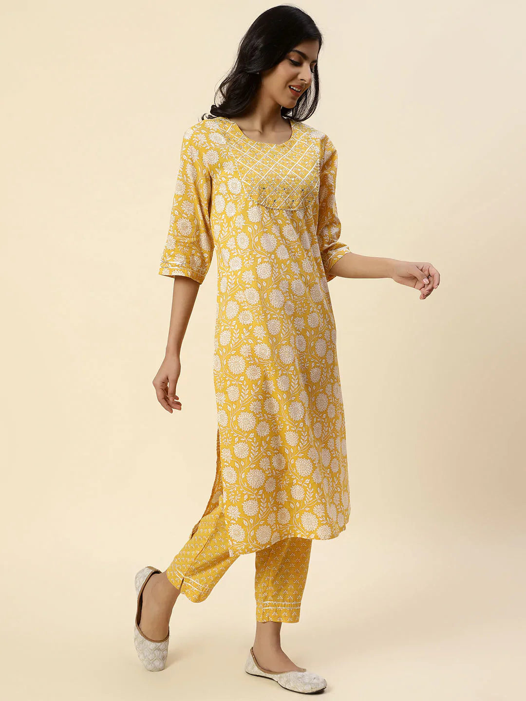 Floral Printed Cotton Kurta With Pants