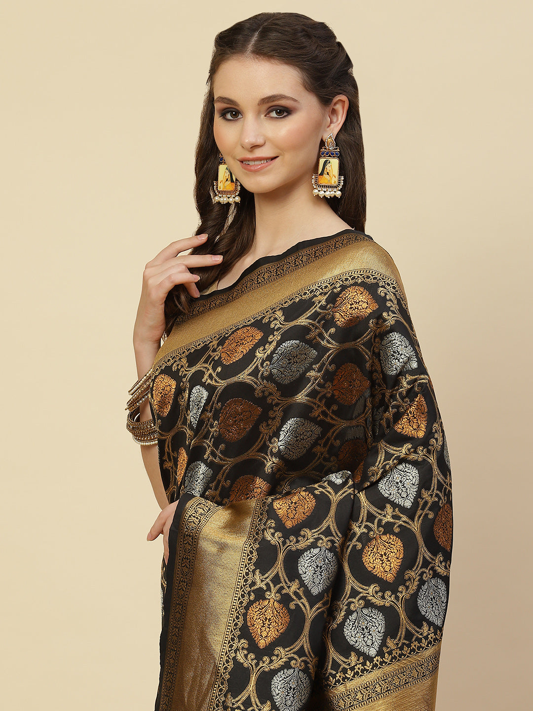 Zari Jaal Banarasi Woven Saree