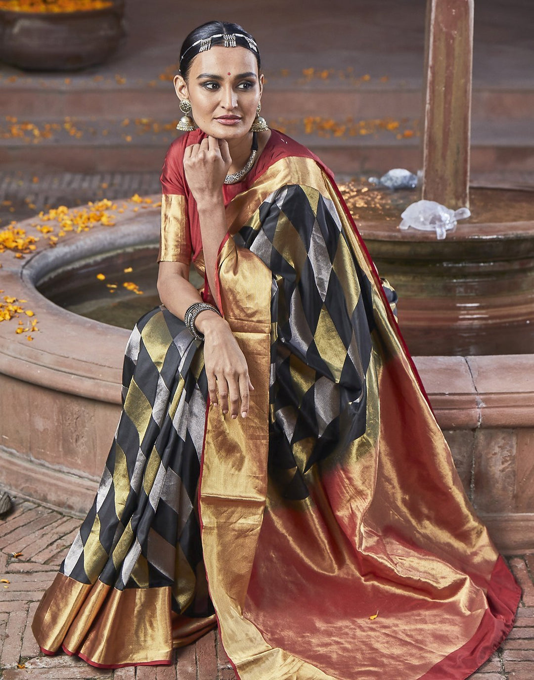 MBZ Meena Bazaar-Black Woven Handloom Saree