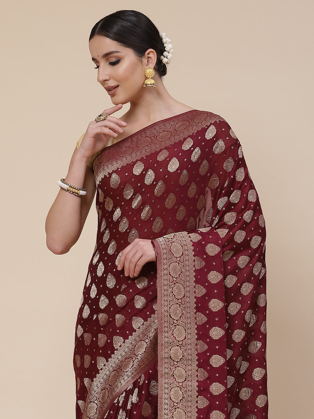 Zari Booti Crepe Plain Saree