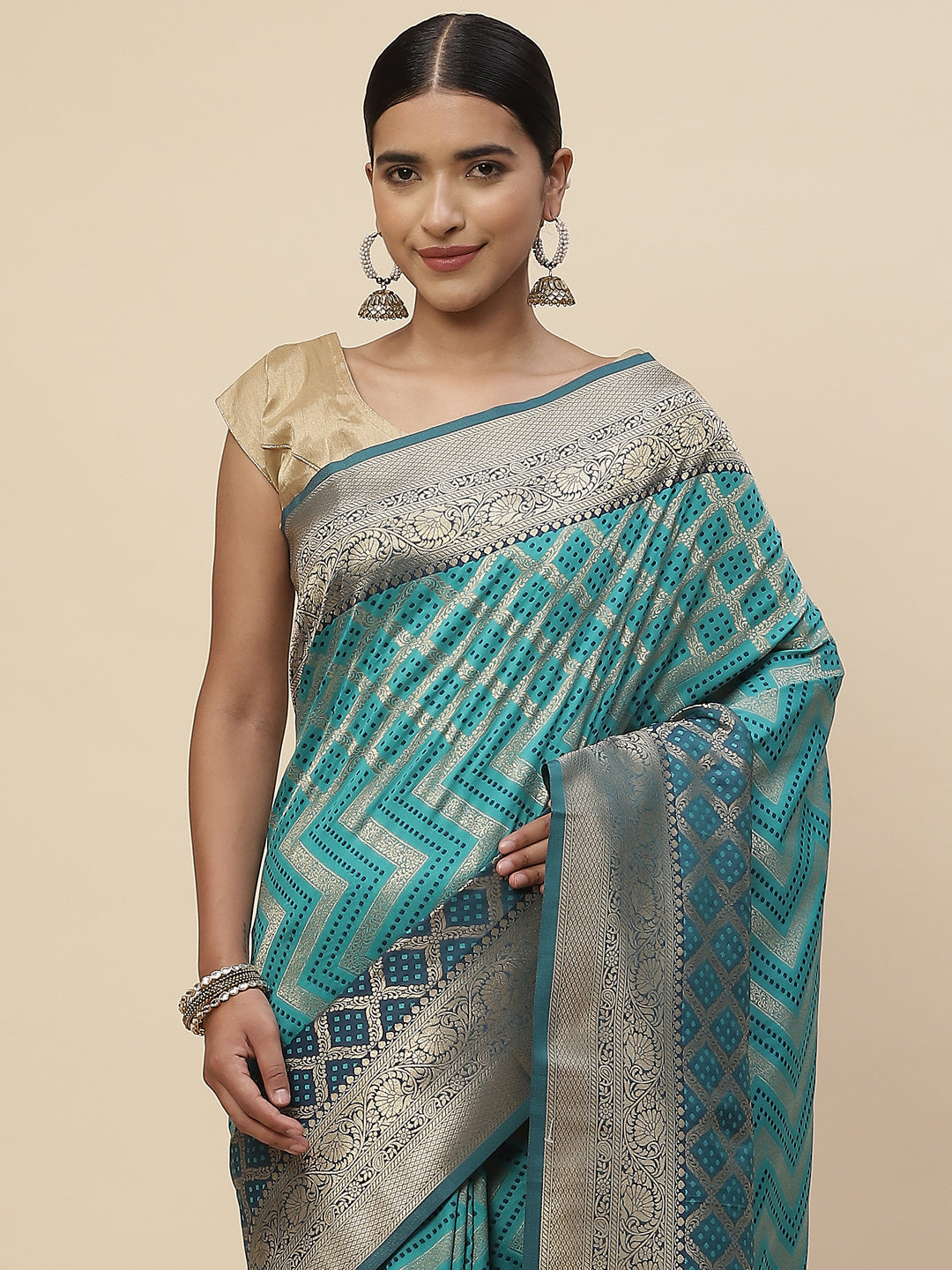 Zari Jaal Handloom Woven Saree