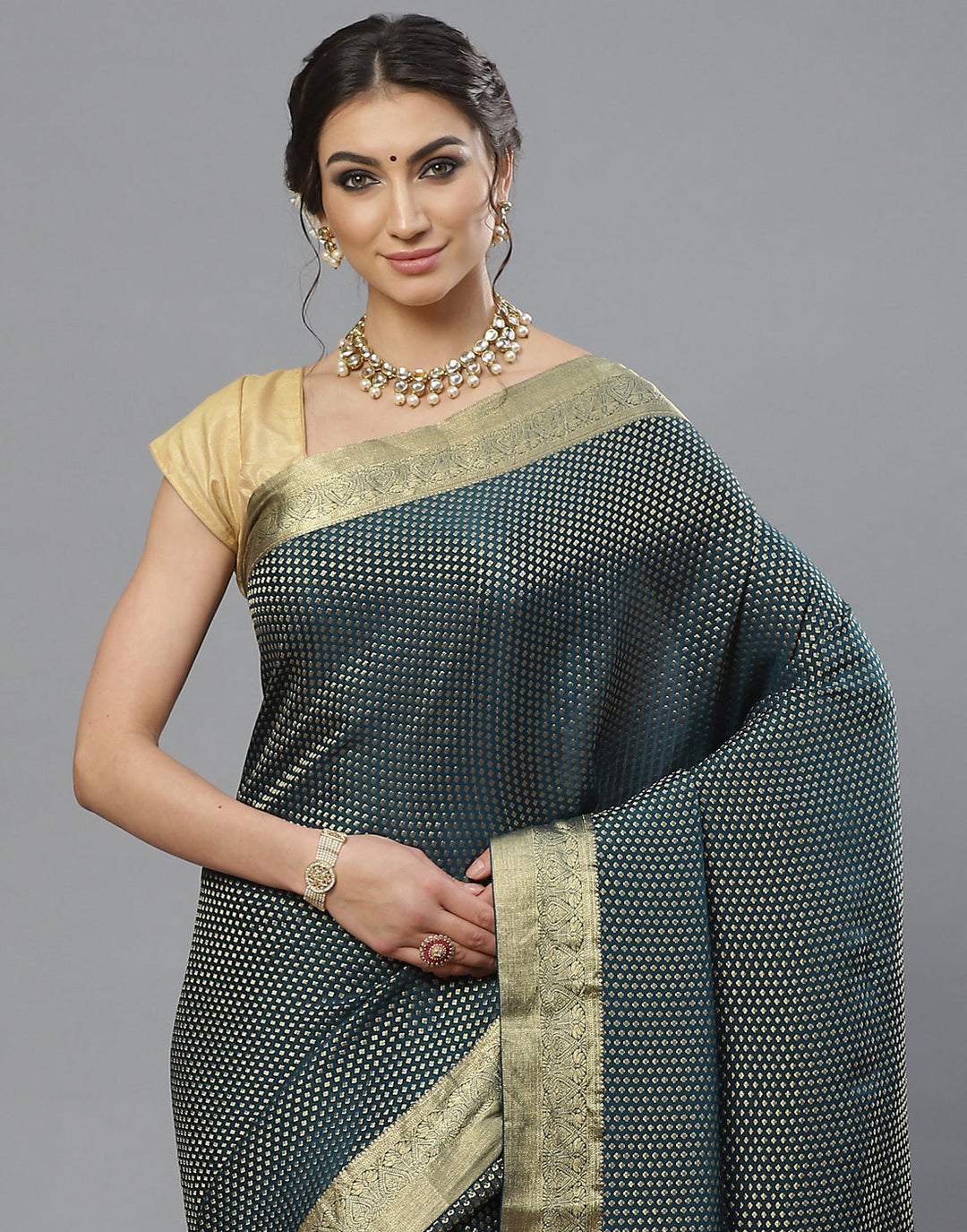 Crepe Saree with Zari Booti Design