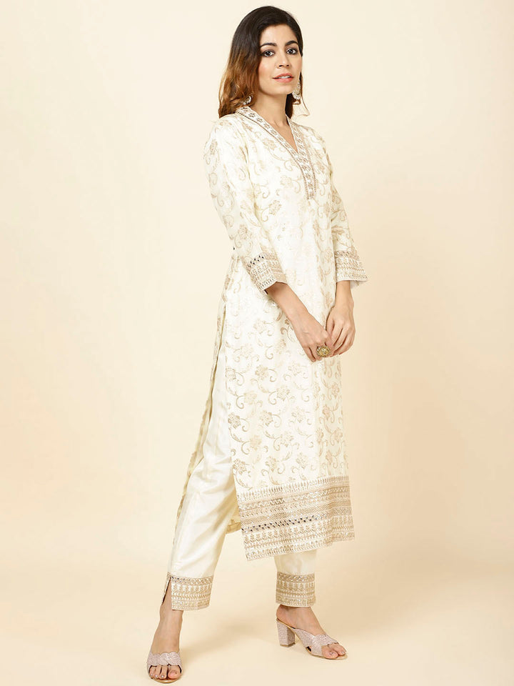 Zari Jaal Embroidered Banarsi Kurta With Pants &amp; Dupatta