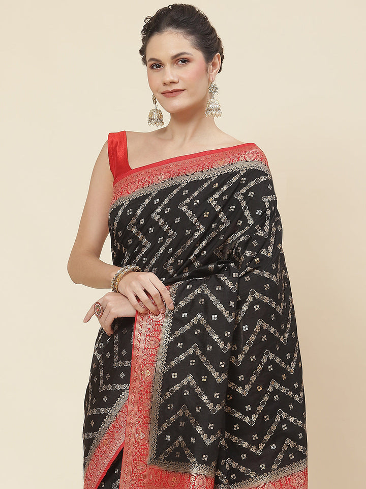 Zari Border Woven Handloom Saree