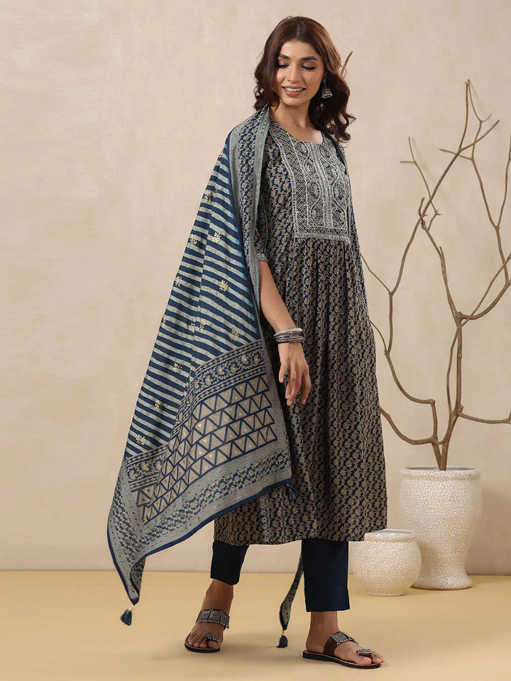 Neck Embroidered Muslin Kurta With Pants &amp; Dupatta