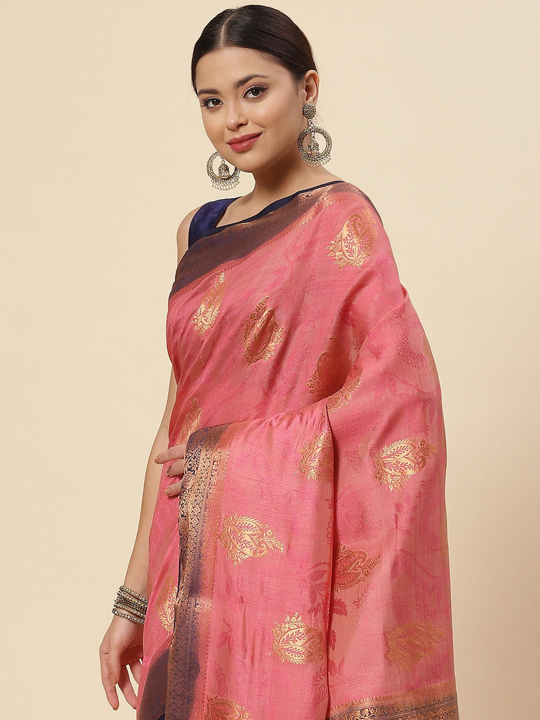 Zari Booti Handloom Woven Saree