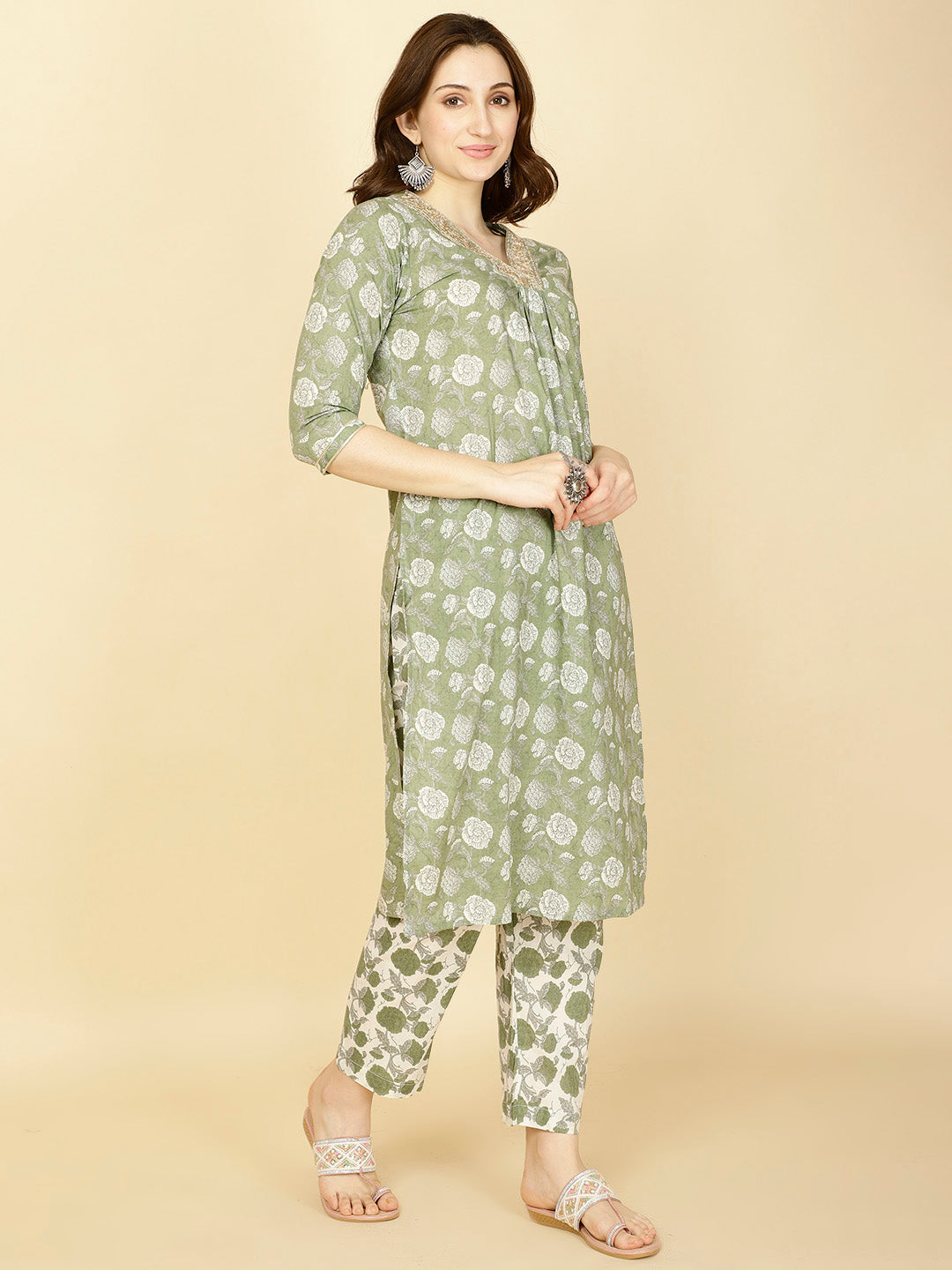Floral Printed Cotton Kurta With Pants