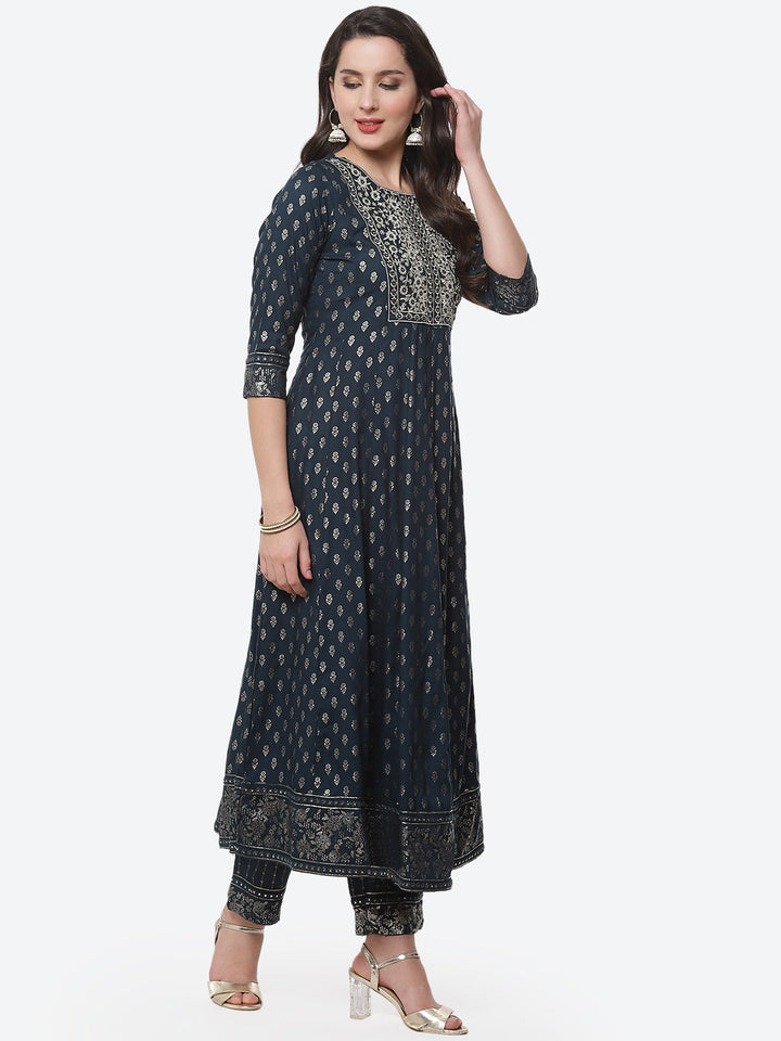 Printed Zari Neck Cotton Stitched Anarkali Salwar Kameez With Chiffon Dupatta