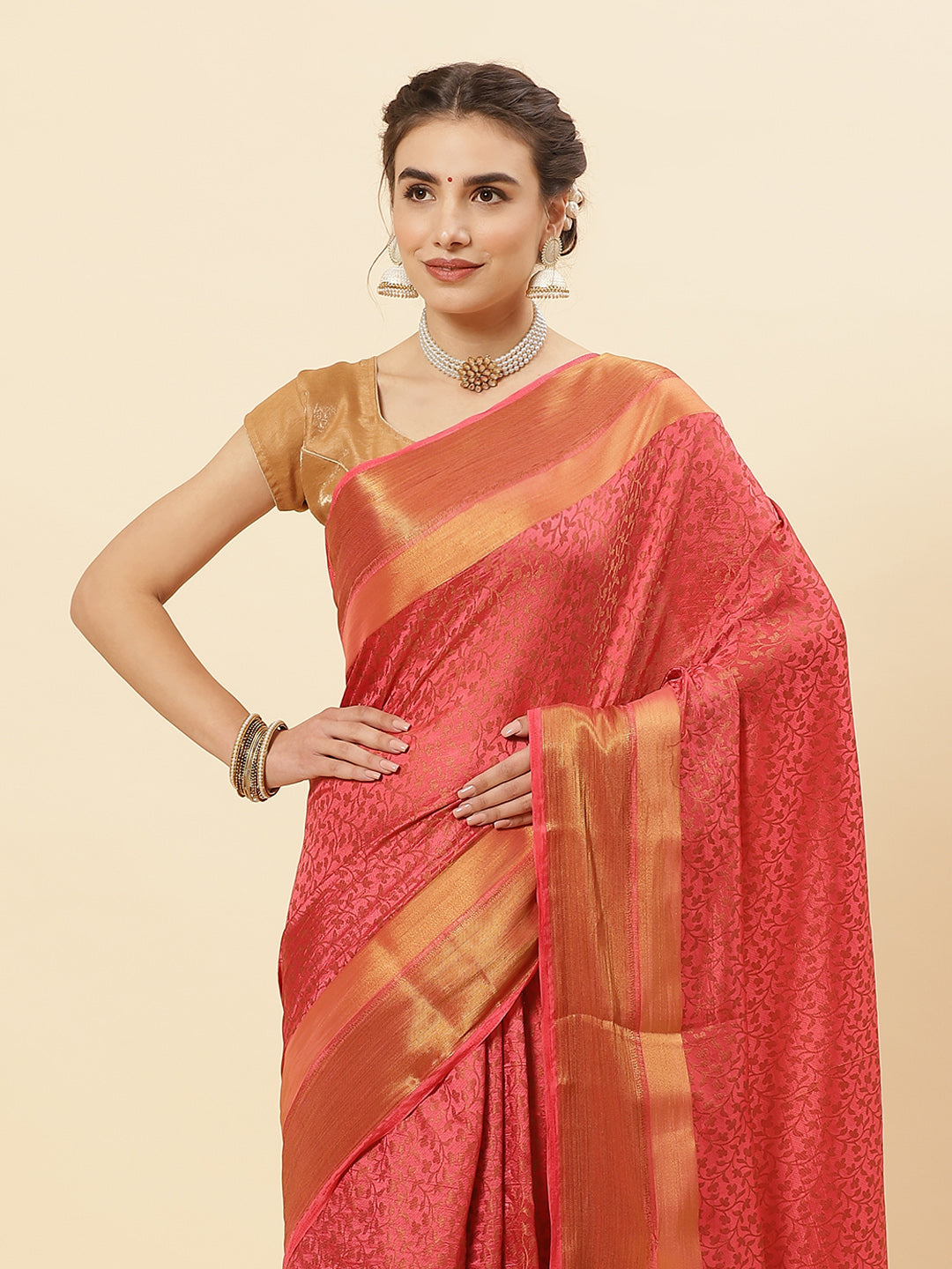 Art Handloom Saree With Jacquard Zari Border