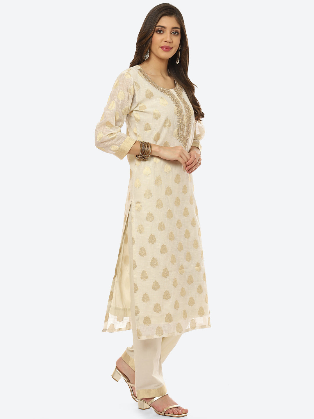 Resham Neck Booti Cotton kurta With Pant &amp; Dupatta