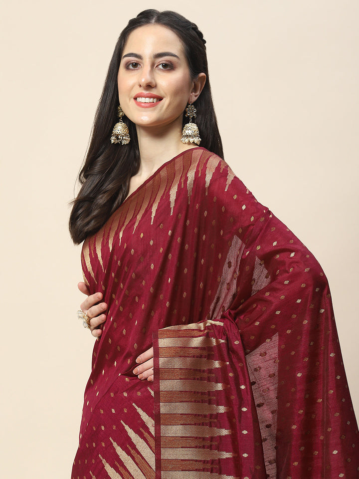 Zari Border Booti Woven Handloom Saree