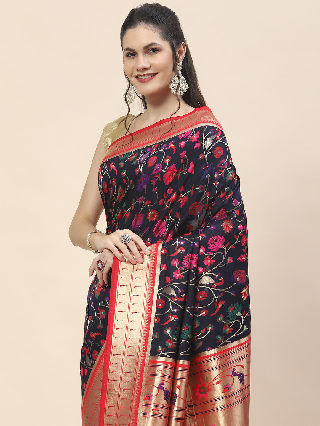 Zari Jaal Woven Handloom Saree