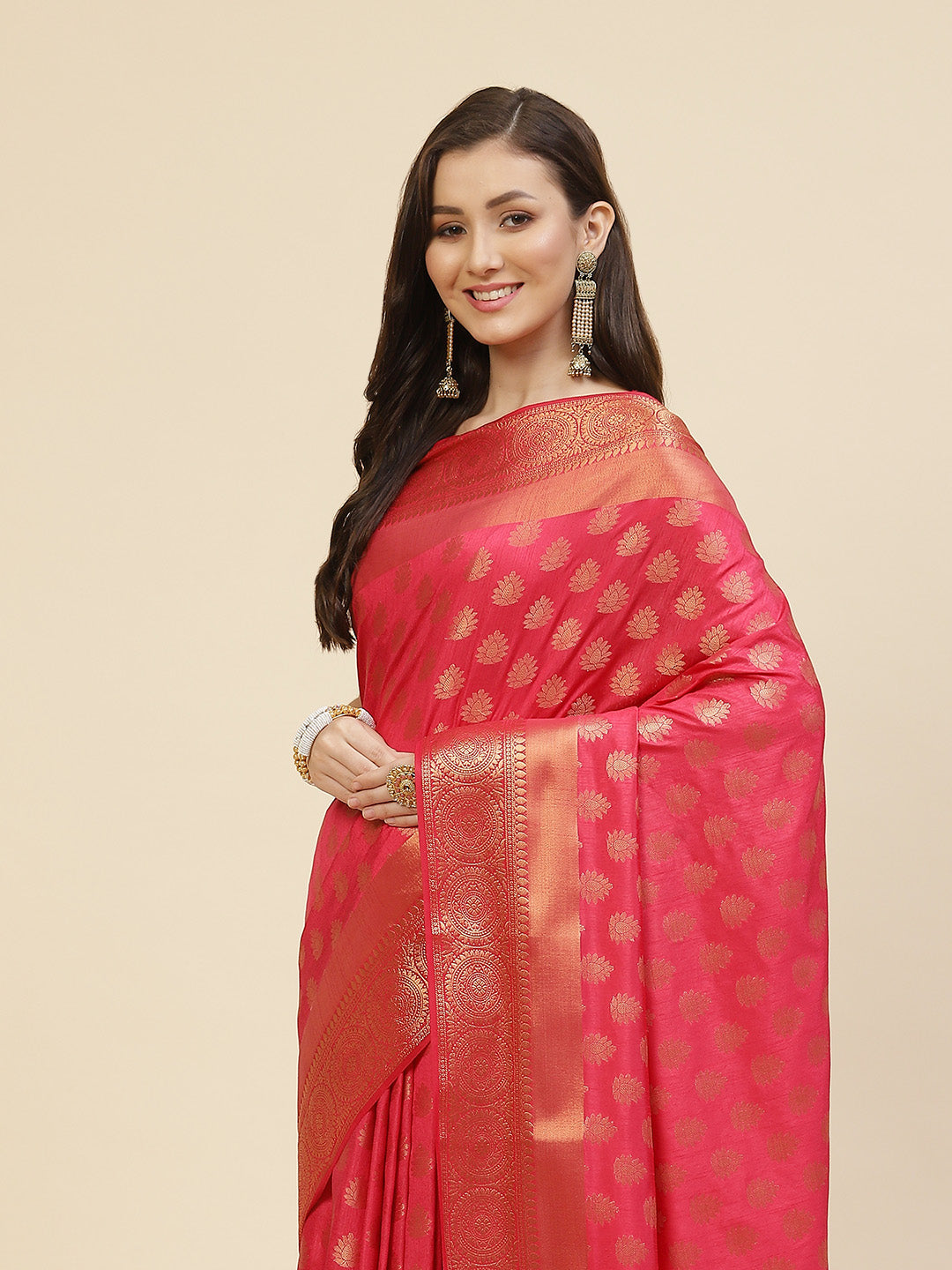 Zari Border Booti Handloom Woven Saree