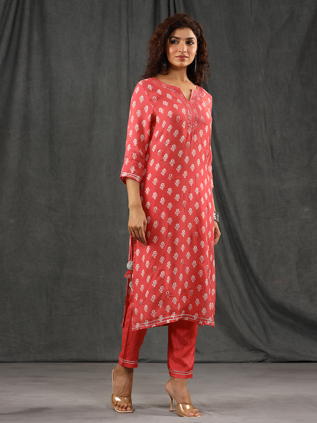 Floral Printed Muslin Kurta With Pants