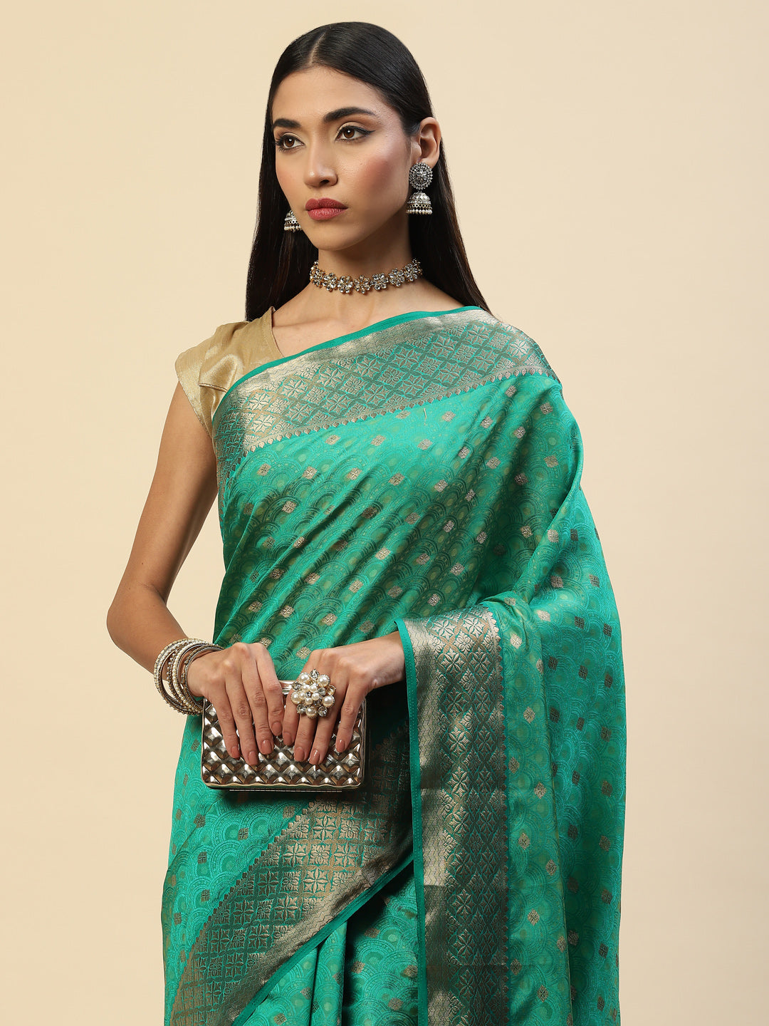 Zari Border Booti Handloom Woven Saree