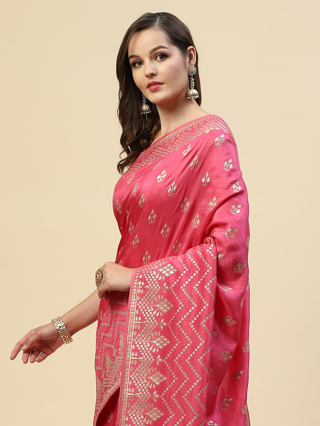 Zari Border Booti Handloom Woven Saree