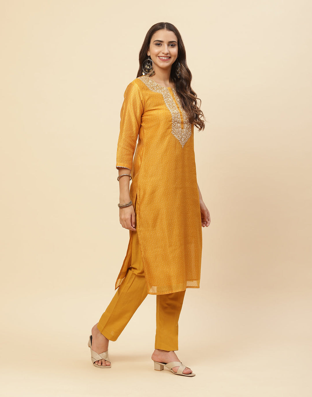 Neck Embroidered Chanderi Kurti With Pant