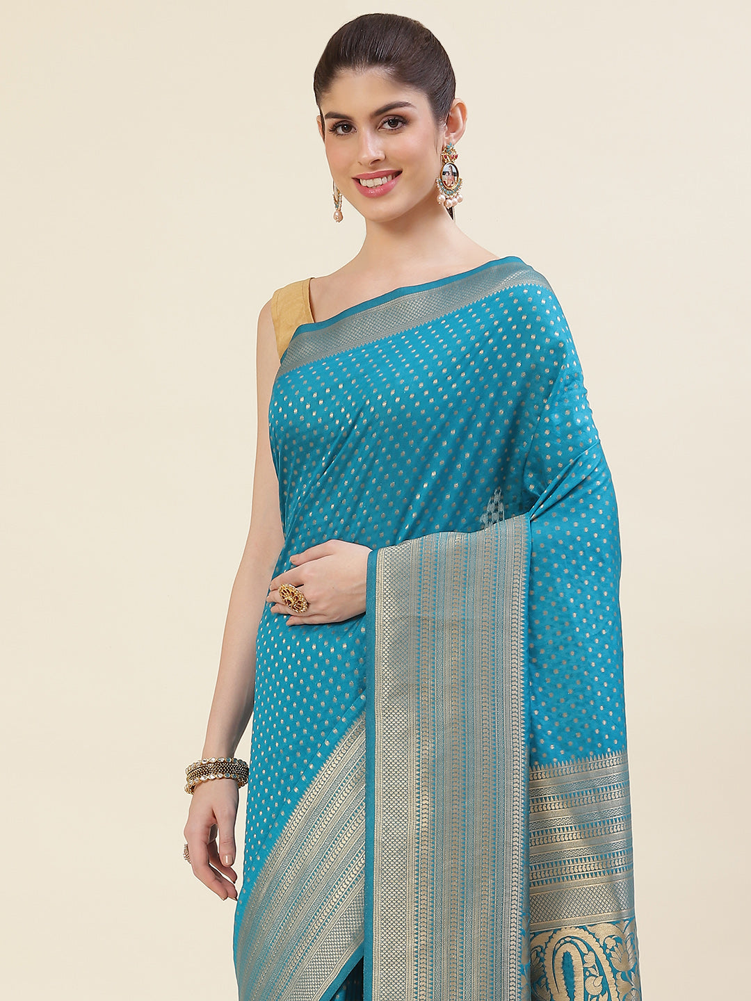 Zari Border Booti Handloom Woven Saree