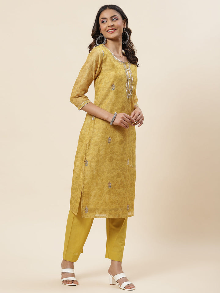 Printed &amp; Neck Embroidered Chanderi Kurta With Pants