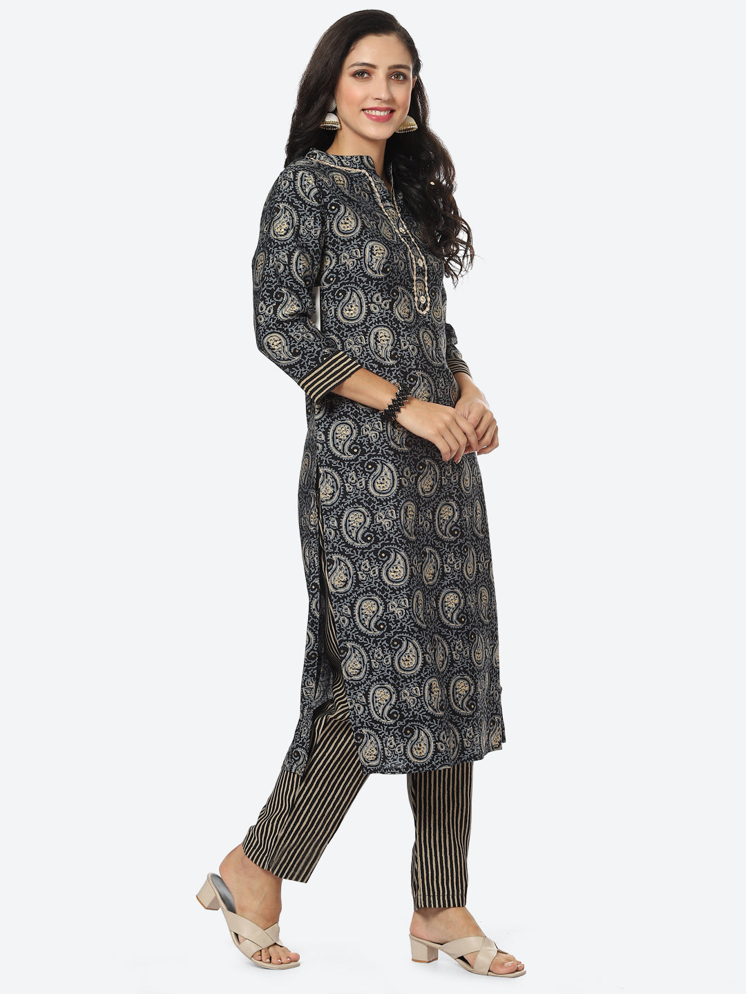 Paisley Printed Muslin Kurti With Pant