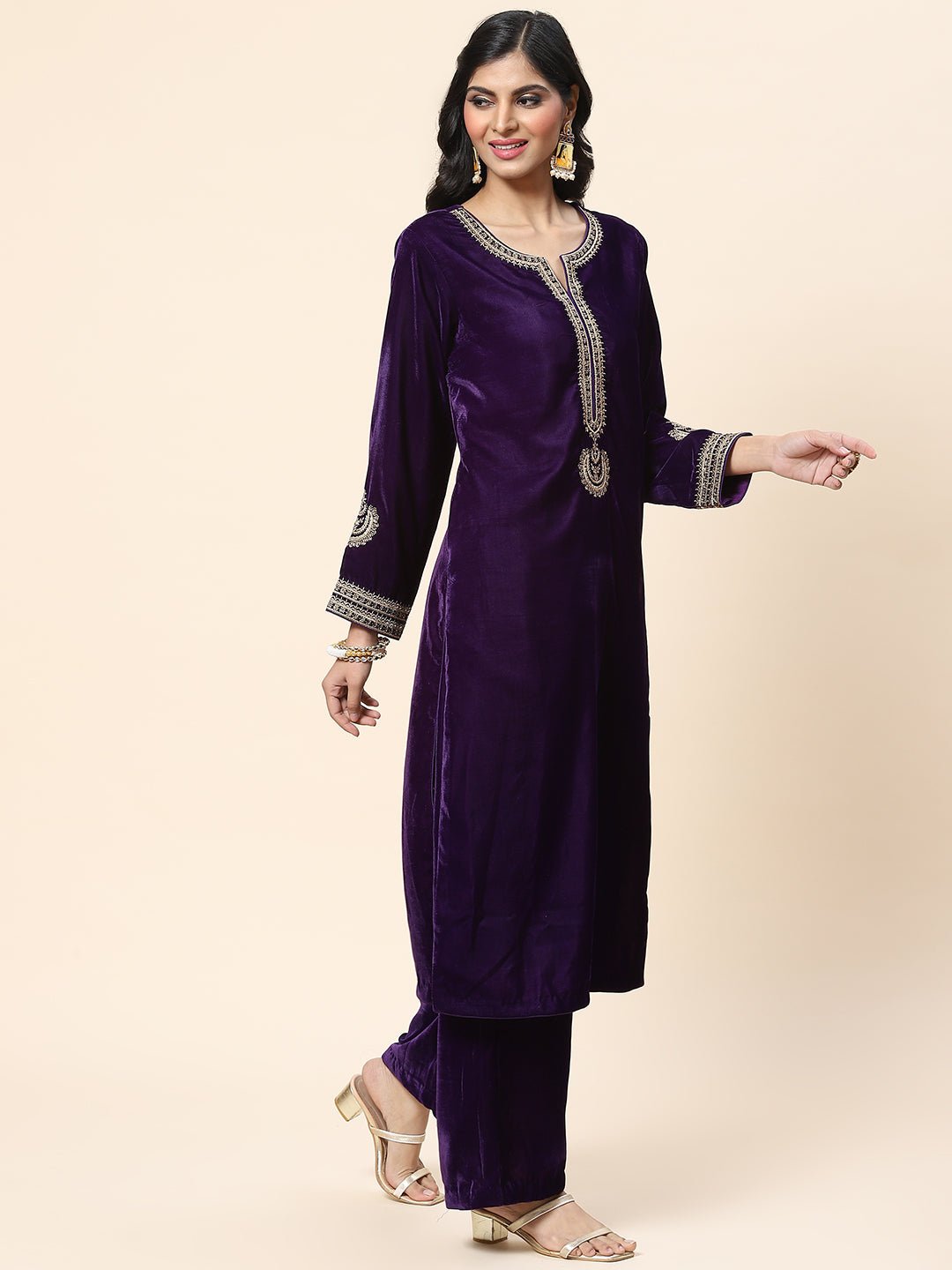Zari Embroidered Velvet Kurta With Palazzo
