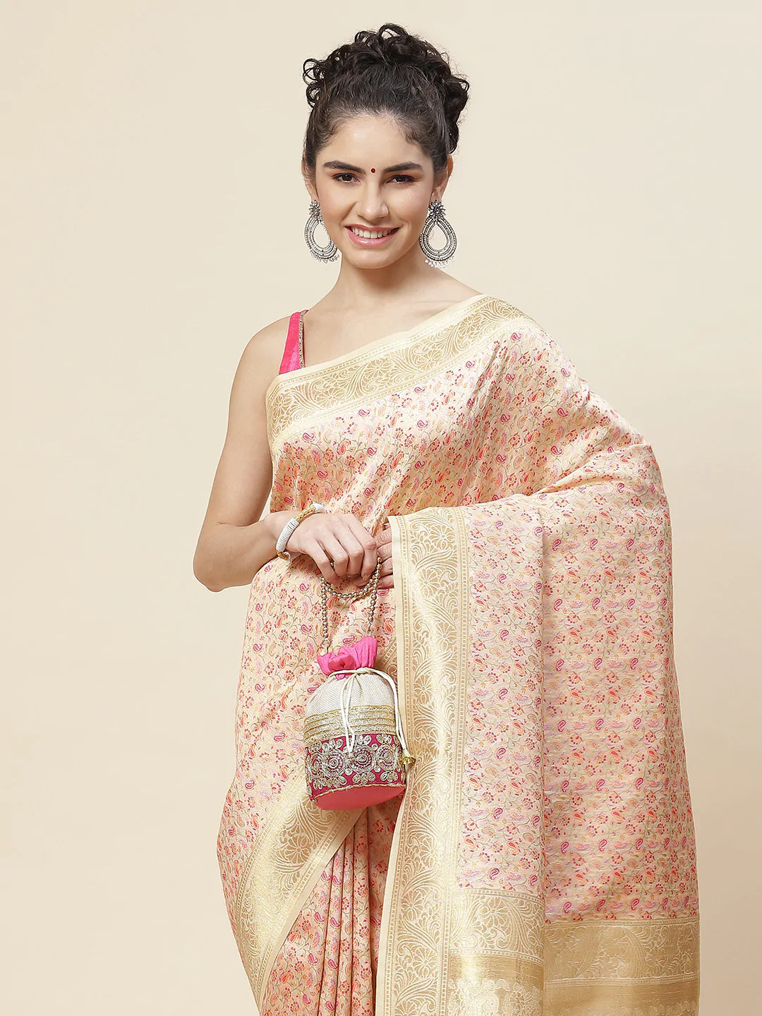 Zari Jaal Handloom Woven Saree
