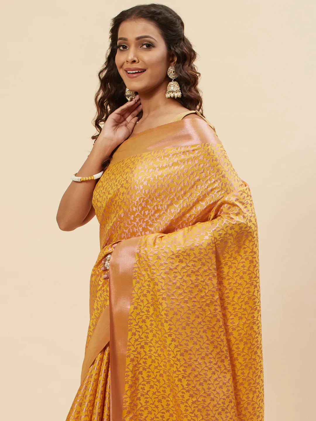 Jacquard Zari Border Handloom Woven Saree