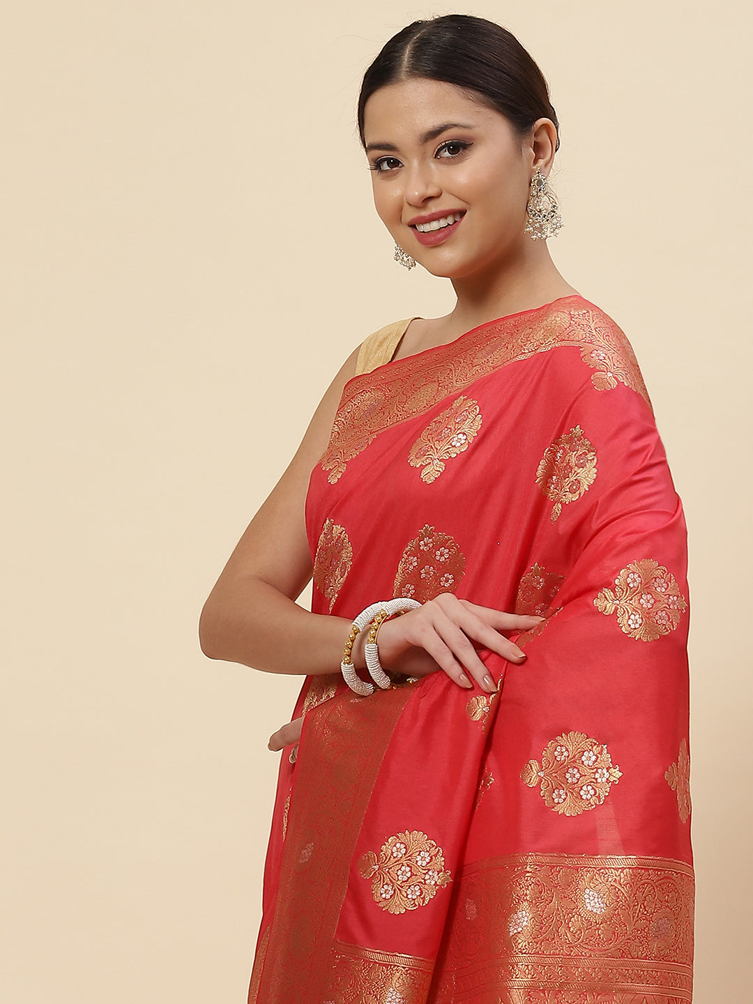 Zari Booti Handloom Woven Saree