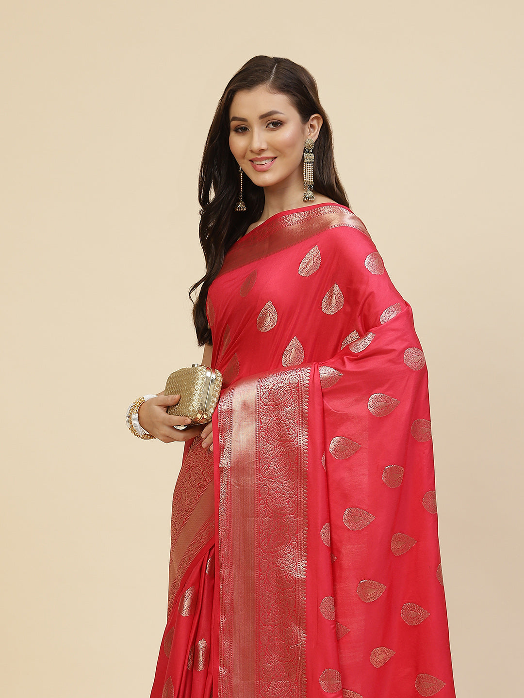 Zari Border Booti Handloom Woven Saree