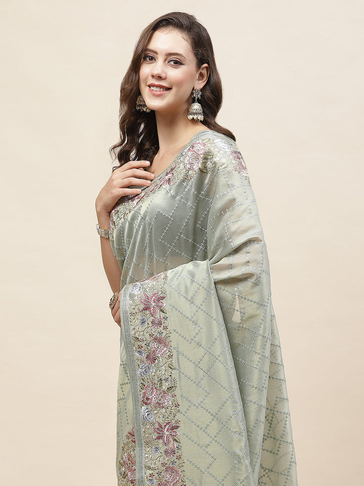 Resham Jaal Embroidery Banarsi Saree