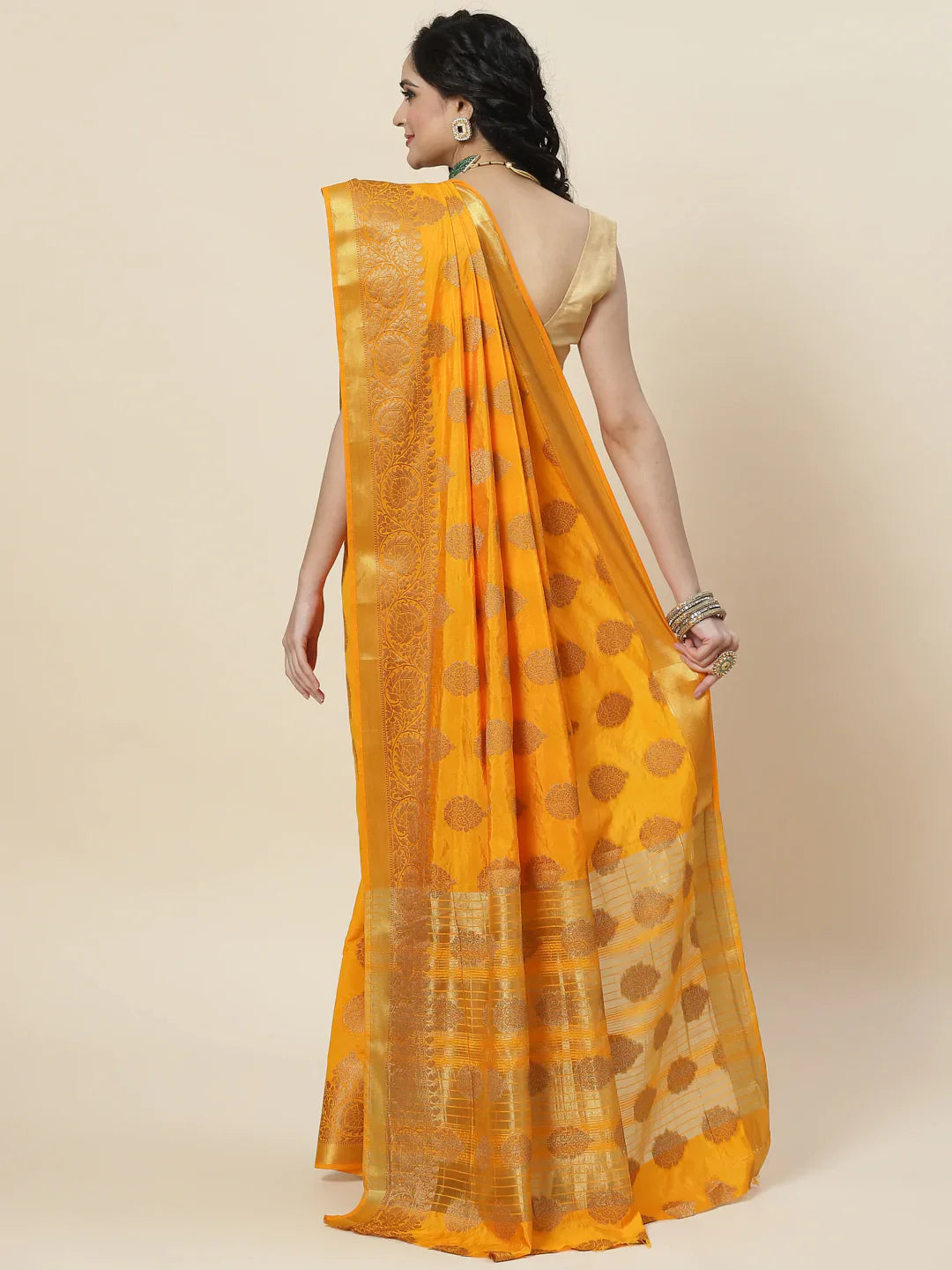 Zari Border Booti Handloom Woven Saree