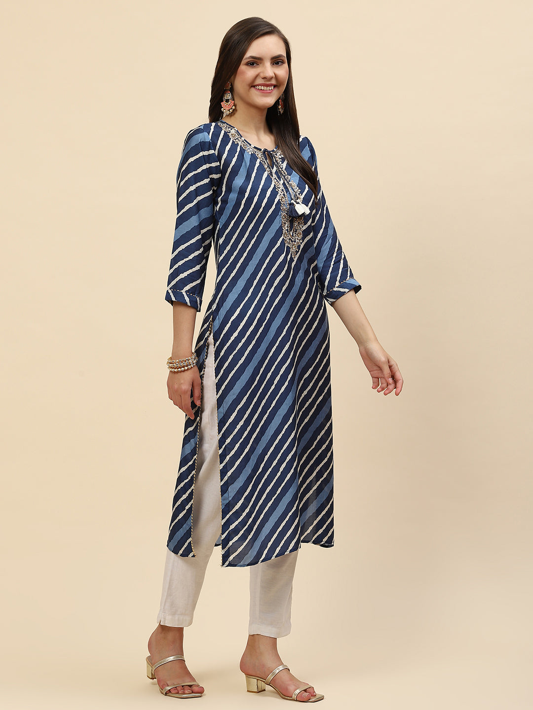Neck Embroidered &amp; Printed Muslin Kurta