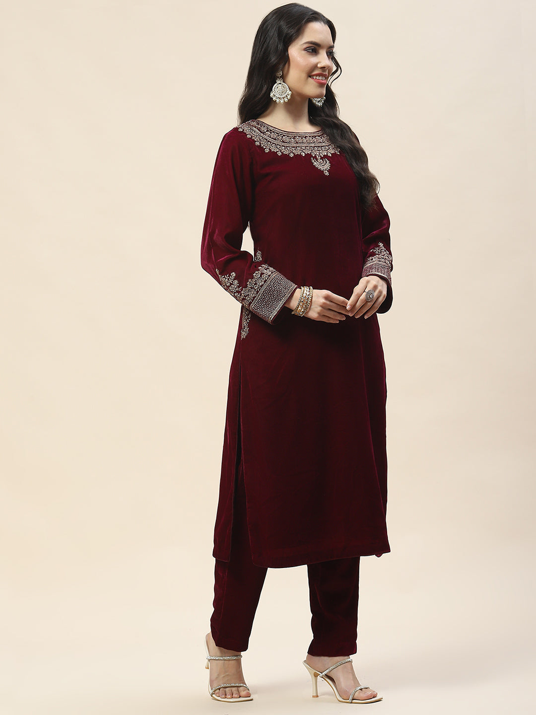 Neck Embroidered Velvet Kurta With Pants