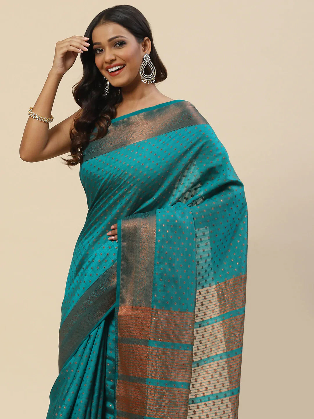 Zari Booti Handloom Woven Saree