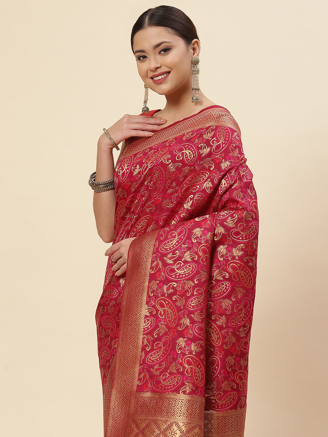 Zari Jaal Handloom Woven Saree