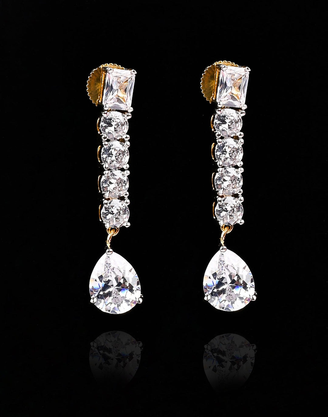 Gold Plated Earring embellished With Diamond Stone